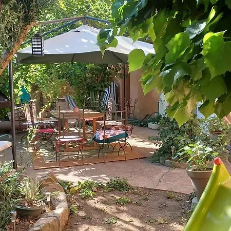 Family Eco Mas بيت للعطل *